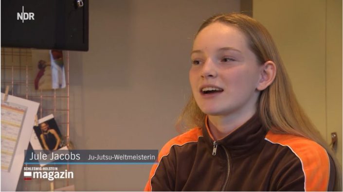 Screenshot NDR-Bericht Jule Jacobs